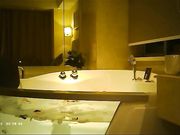 佛爷几天没干就逼痒的离异气质少妇第3部刚从老家回来就酒店约炮先来个鲜花浴去疲劳完整版上部