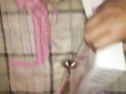 变态冷S各种情趣用品虐待调教大学妹子,玩高潮了不停的打自己的脸说：我是骚货,臭婊子！国语对白！