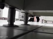 偷拍大学生妹子方便好多年轻漂亮美眉