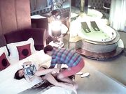 偷拍健壮男和美女洗完鸳鸯浴激情啪啪