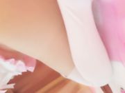 嫩妹少女穿着肉色丝袜隔着丝袜揉逼自慰很诱人