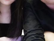 老牛吃嫩草年轻的妹子被无良大叔推到