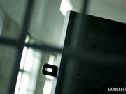 性感黑丝女狱警丽贝卡寂寞难耐勾引警卫狱房外激情啪啪