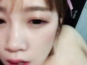 高颜值大乳晕萌妹子带着可爱耳朵性感黑丝睡衣脱光光床上自慰