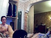 水滴实录近景偷拍小夫妻啪啪变干边打电话可真忙