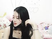 情趣黑网妹和炮友凳子上猛插最后射嘴里很是诱惑喜欢不要错过