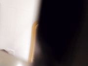 大型活动现场后台厕拍 美女们有说有笑都很开心啊