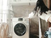 色弟弟午休在家勾引强操极品身材骚姐姐扒下牛仔裤就是怼