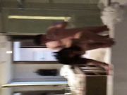 眼镜美眉和包养她干的干爹豪华酒店套房浴室啪啪边干边自拍