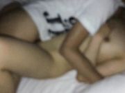 性感漂亮的美女和刚认识的网友夜宵时喝醉了被带到了酒店