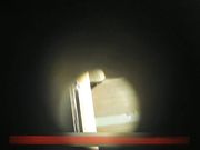 商城暗藏隔间偷拍来方便的美眉们拍脸又拍下面哦