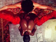 巨乳黑皮肤人妻有着常人难以满足的性欲