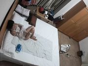 这女的毒龙技术非常的专业一看就是经常做的那种