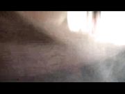 风骚少妇火车上引诱干儿子在厕所操她刚进去就说快抓紧时间操