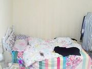 偷拍独居美少妇又大又白的奶子快把胸罩撑爆了好想摸一摸