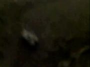 偷窥合租房的两个打工妹洗澡不小心被发现妹子蹲着狼狈的撤离