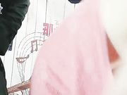 两个主播一起拿黄瓜自慰 一起洗澡 很是淫荡