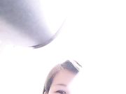 户外逛商场和狼友唠嗑到了商场厕所直接脱光自慰很大胆