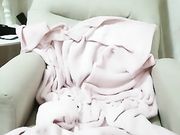 标准炮架子璃儿激情大秀，全程露脸互动直播，淫声浪语不断