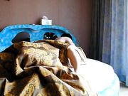 丰满少妇来不及脱上衣就开肏 爽的直呻吟 真淫荡