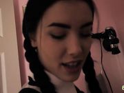 妹子叫醒还没起床的男友满足她的小穴