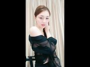 學院派美女暑假兼職下海黃播撈錢第三部