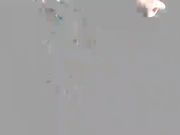 家境不错的富少网上买了不少情趣用品和大学生女友酒店开房玩虐待啪啪