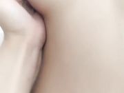 毛毛浓密苗条少妇双人啪啪秀 舔完逼逼抬起腿站立抽插女的一直说骚话