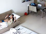 家庭摄像头破解强开TP一纹身哥沙发地上狠插性感骚货女友