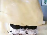 女仆装性感网袜道具自慰 张开双腿跳蛋塞逼逼近距离特写