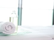 高质量大奶子美女享受抹油揉捏挡不住情欲性奋要操逼啪啪