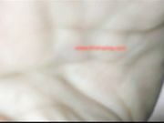 女友清纯白嫩的大学表妹送了不少礼物终于半推半就干了她