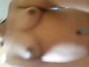 对白淫荡听呻吟就让人兴奋的美乳大学生小骚货调教的非常听话让怎么玩就怎么玩还说鸡巴好吃自己扶着J8往上坐