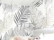 老哥越南约了个高颜值苗条妹子再来第二炮 骑乘后入站立抽插大力猛操非常诱人