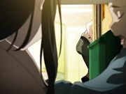 丰满的姐姐勾引8岁的小弟弟