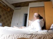 马尾辫丰满妹子嘴当B洞插貌似吃壮阳葯了猛干颜射完还能继续干