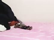 被大哥各种姿势爆草抽插，特写爆菊花塞嘴里口爆