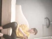 约了个白裙妹子TP啪啪，蹲着口交床上舔逼抱着猛操