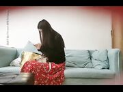 沙发不够长加个椅子也得跟小姐姐玩69互舔