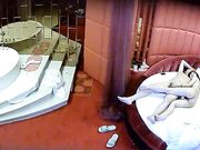 精品酒店偷拍貌似单位男领导和新来的长发美女下属开房,听对话2人好像有事没谈好一直没开操,谈好后狠狠爆操!