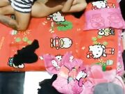 排骨哥艳福不浅出租房玩肏漂亮大学生小女友分开腿使劲吸然后下下到底使劲输出