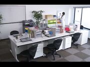 E奶眼睛妹被强制性交