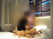 酒吧上班的红酒推销气质短发美女小姐姐身材超赞皮肤光滑多体位猛干欲仙欲死