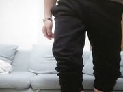 大屌猛男约操运行型极品模特外围，沙发抠穴后入啪啪