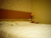 聊了一个月 终于臣服在我大鸡吧下的单位美女同事