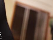 台湾SWAG『咪纱』新年礼炮 从有套插到无套 射在小穴上再次堆近去