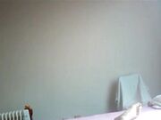 帅哥远赴东北骚女网友家里啪啪对白有趣