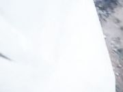 少妇女主播约炮细长屌粉丝炮友户外野战几下就被小伙操到喷水