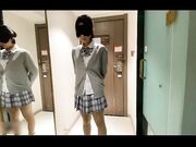 酒店约炮穿着JK裙的可爱小女友 还是一个无毛的粉嫩鲍鱼