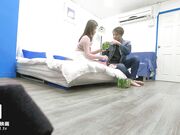 麻豆传媒&皇家华人联合出品 猥琐摄像师偷拍实录 淫语极限的欠干极品丰臀淫娃